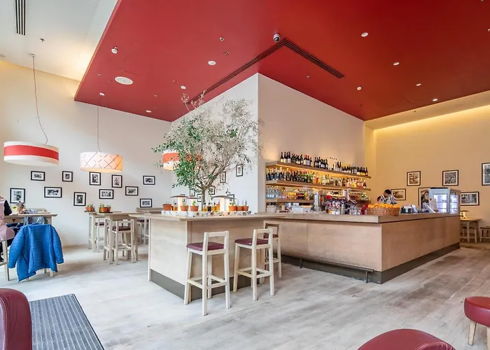 Super Central - Fresh And Modern